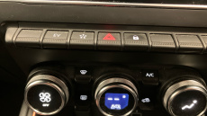 Renault Clio 1.6 E-TECH Hybrid 140 RS Line 5dr Auto Hybrid Hatchback